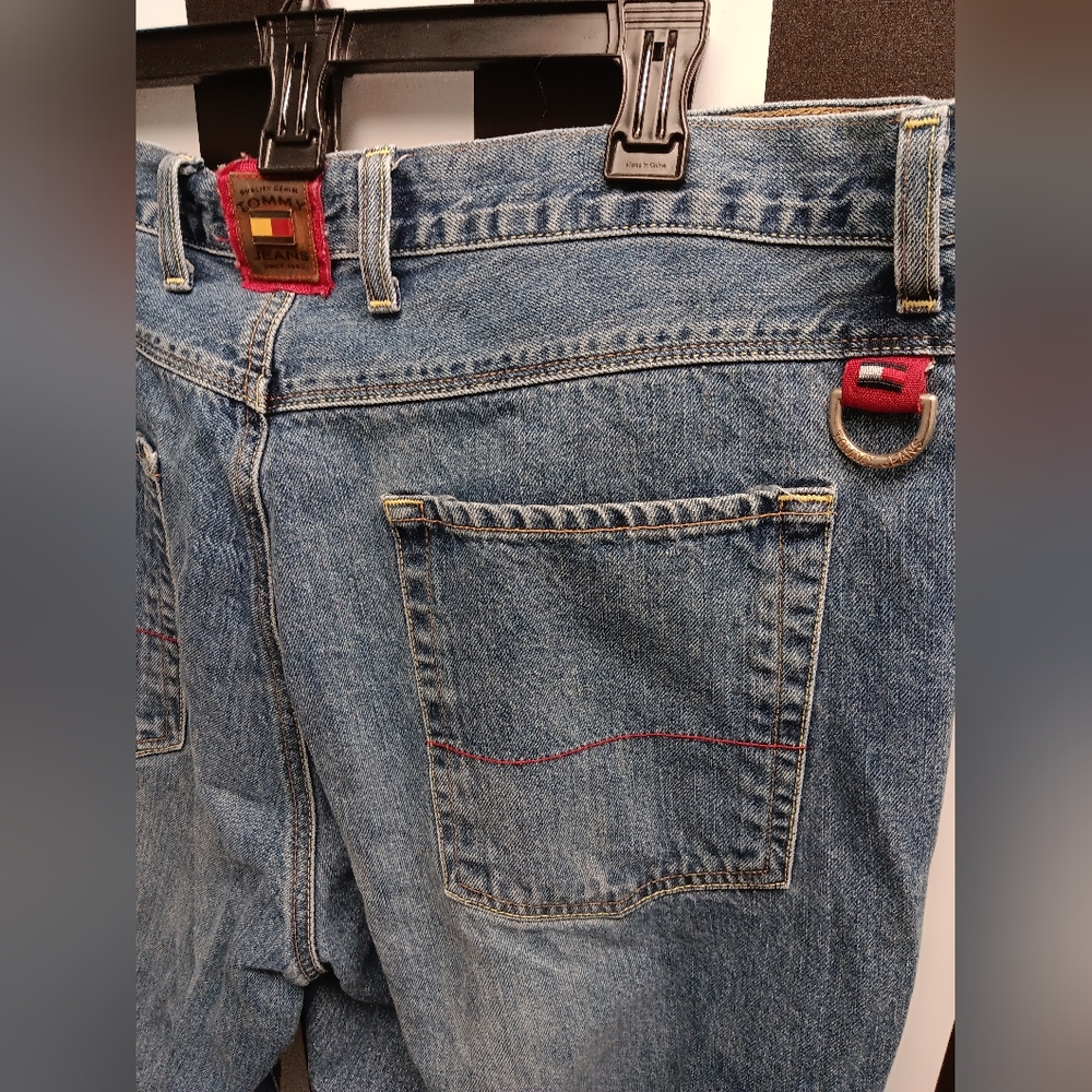 Tommy Hilfiger Jeans. - Picture 7 of 8